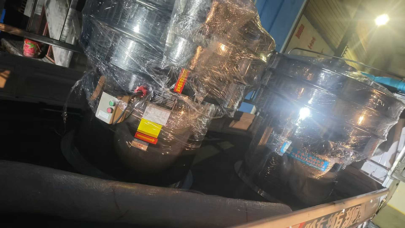 1.2米旋振篩發(fā)貨